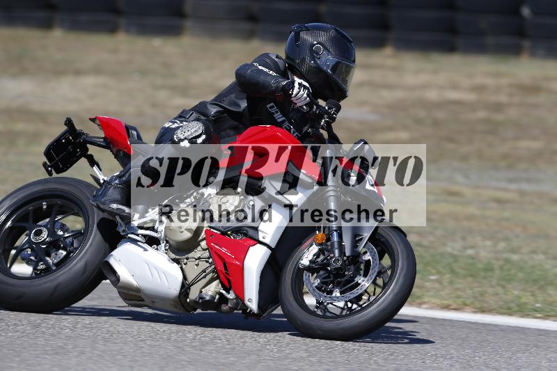 /36 08.08.2026  Pluess Motosport ADR/Freies Fahren/63